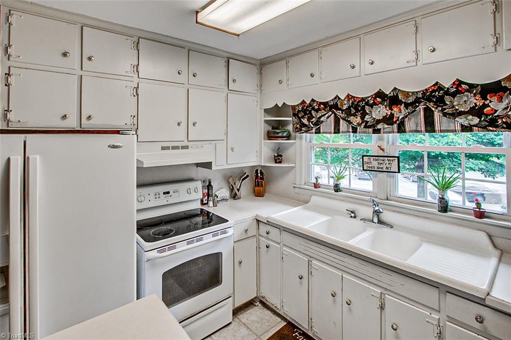 183 Dublin Road Asheboro, NC 27203 - Photo 14 of 29 Kitchen