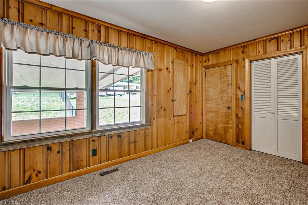 183 Dublin Road Asheboro, NC 27203 - Photo 17 of 29 Bedroom 2