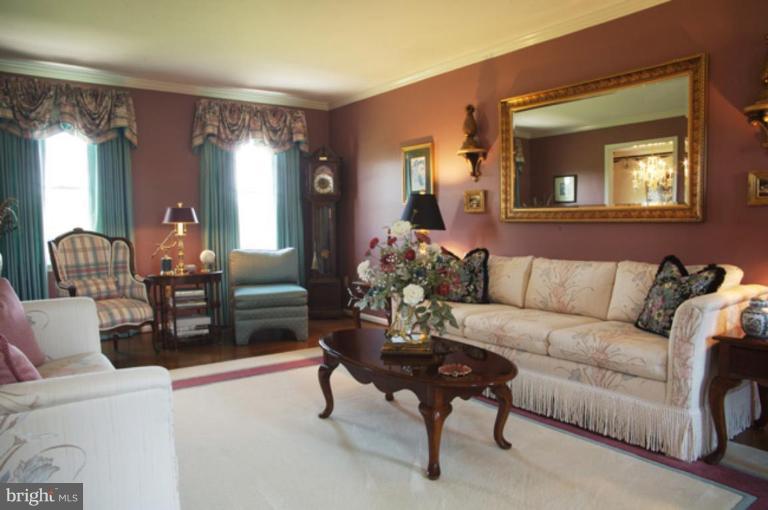 2111 Pleasantville Road Fallston, MD 21047 - Photo 23 of 30 Living Room