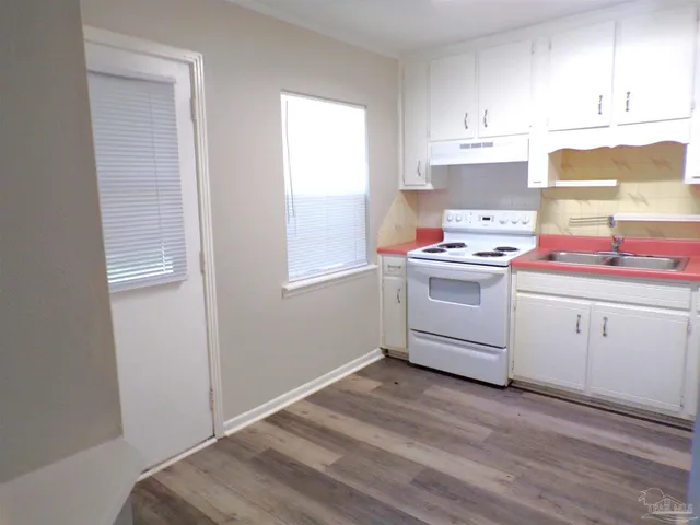 $1,325 | 6861 Melanie Drive, Pensacola, FL 32505