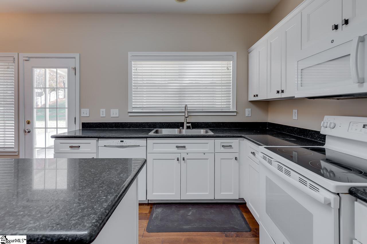 30 Collier Lane Greer, SC 29650 - Photo 10 of 36 Gallery Image 10