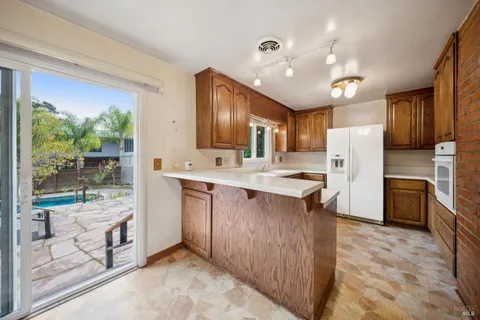 $1,100,000 | 6 Madrona Street, San Rafael, CA 94901