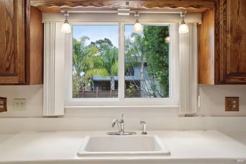 $1,100,000 | 6 Madrona Street, San Rafael, CA 94901