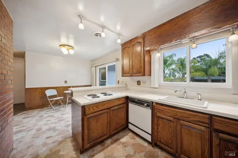 $1,100,000 | 6 Madrona Street, San Rafael, CA 94901