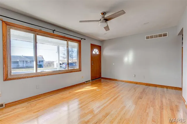 $250,000 | 527 Strohbeck Lane, Bethalto, IL 62010