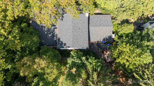 $565,000 | 3 Garden Terrace, East Brunswick, NJ 08850