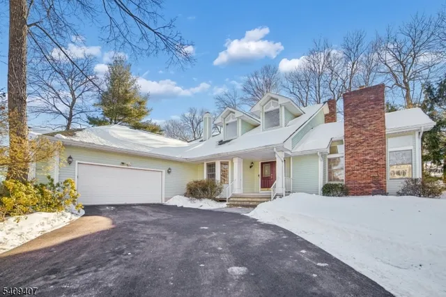 $1,195,000 | 47 Gatehouse Road, Bedminster, NJ 07921