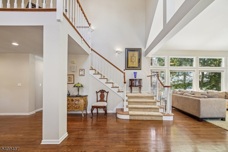 47 Gatehouse Road Bedminster, NJ 07921 - Photo 2 of 45