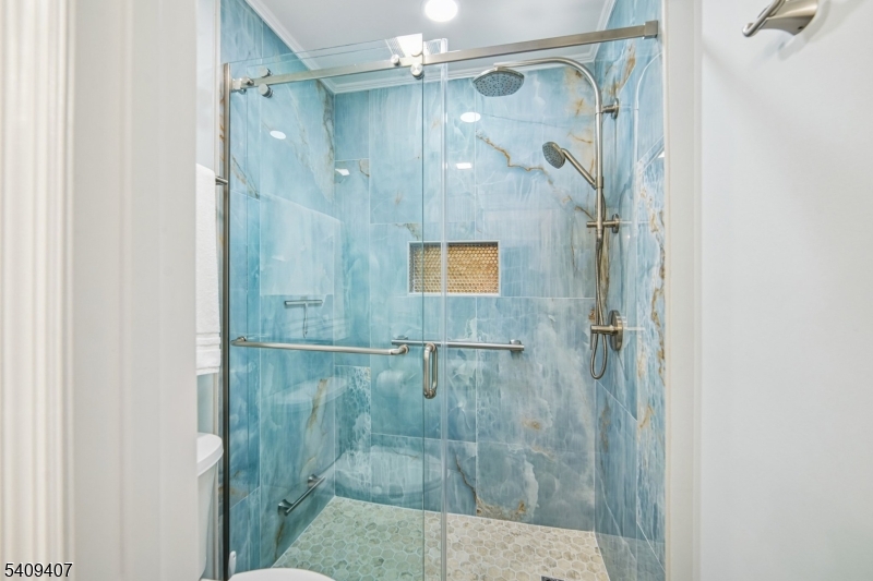 47 Gatehouse Road Bedminster, NJ 07921 - Photo 28 of 45