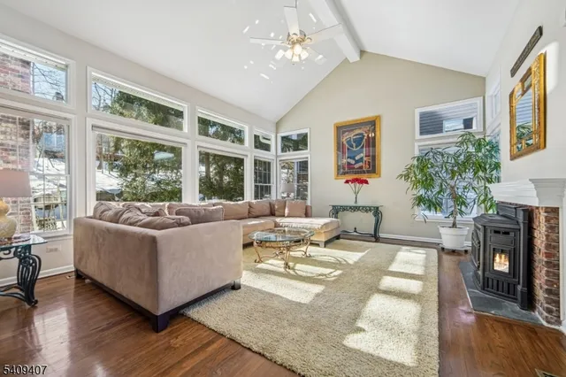 $1,195,000 | 47 Gatehouse Road, Bedminster, NJ 07921