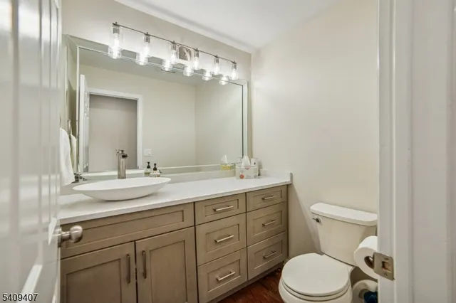 $1,195,000 | 47 Gatehouse Road, Bedminster, NJ 07921