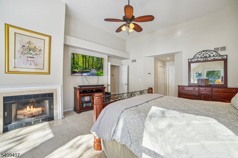 47 Gatehouse Road Bedminster, NJ 07921 - Photo 33 of 45