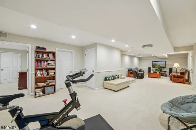 $1,195,000 | 47 Gatehouse Road, Bedminster, NJ 07921