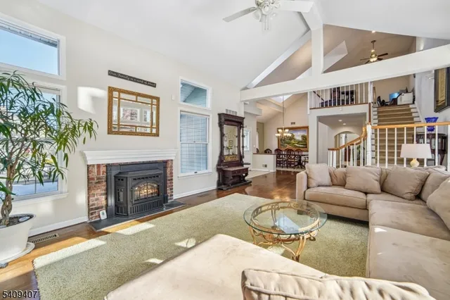 $1,195,000 | 47 Gatehouse Road, Bedminster, NJ 07921