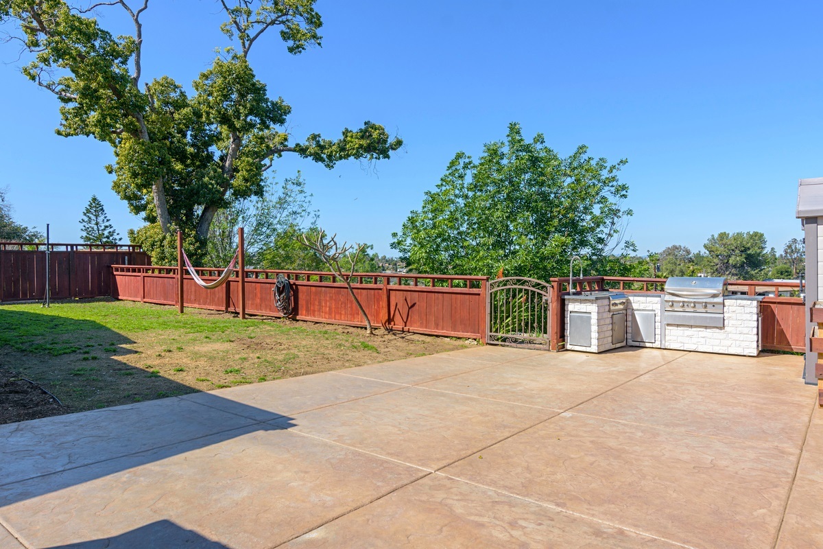 320 Santa Clara Drive Vista, CA 92083 - Photo 19 of 25