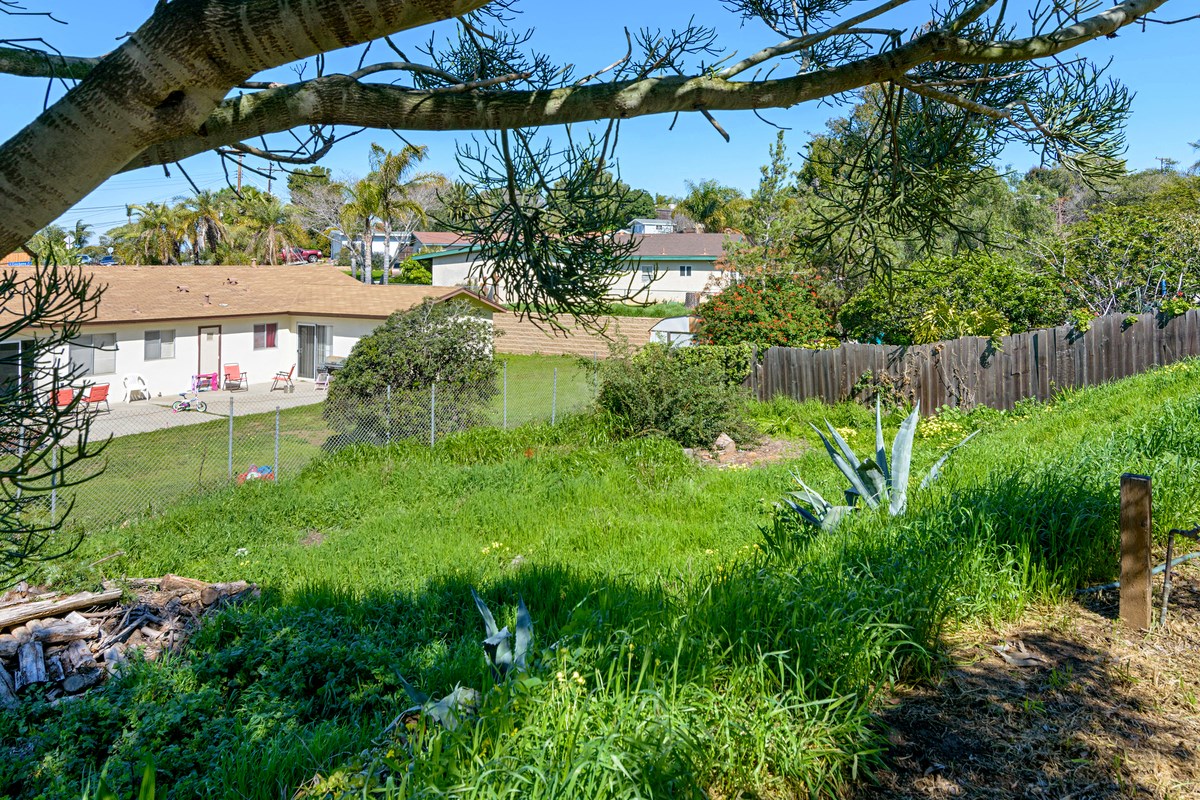 320 Santa Clara Drive Vista, CA 92083 - Photo 23 of 25