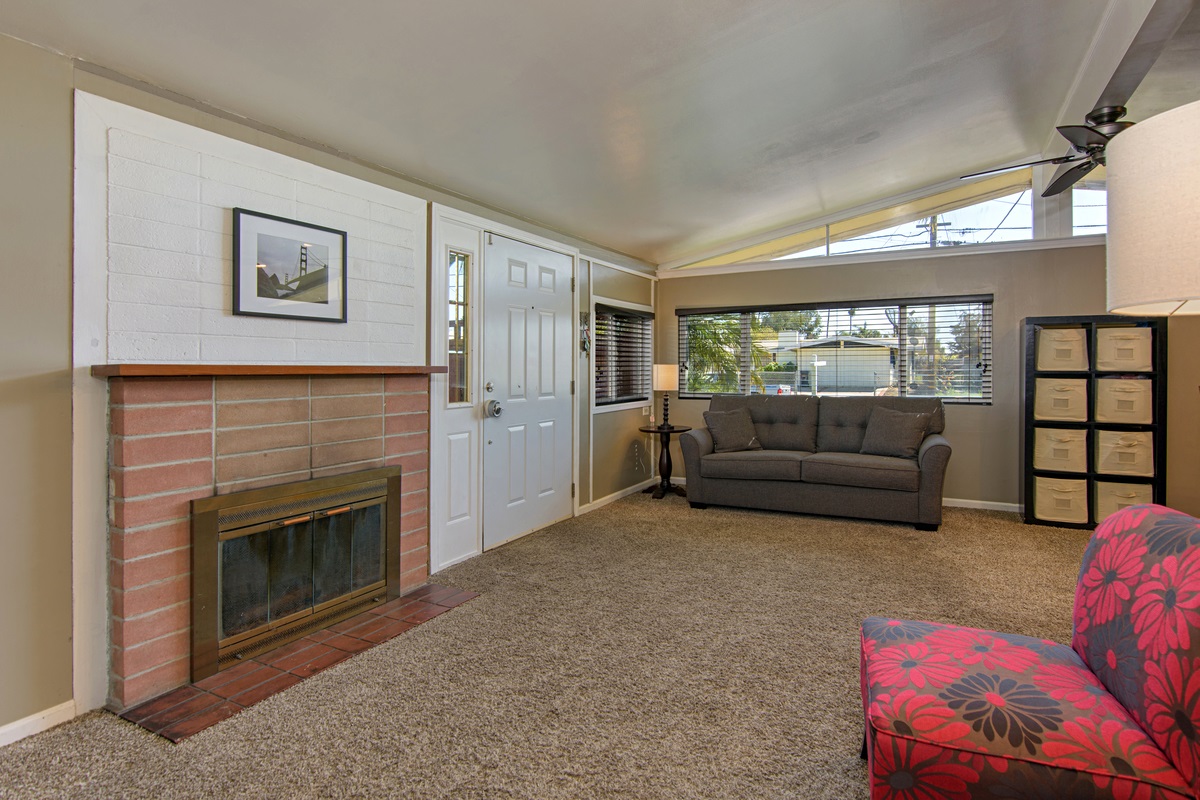 320 Santa Clara Drive Vista, CA 92083 - Photo 4 of 25