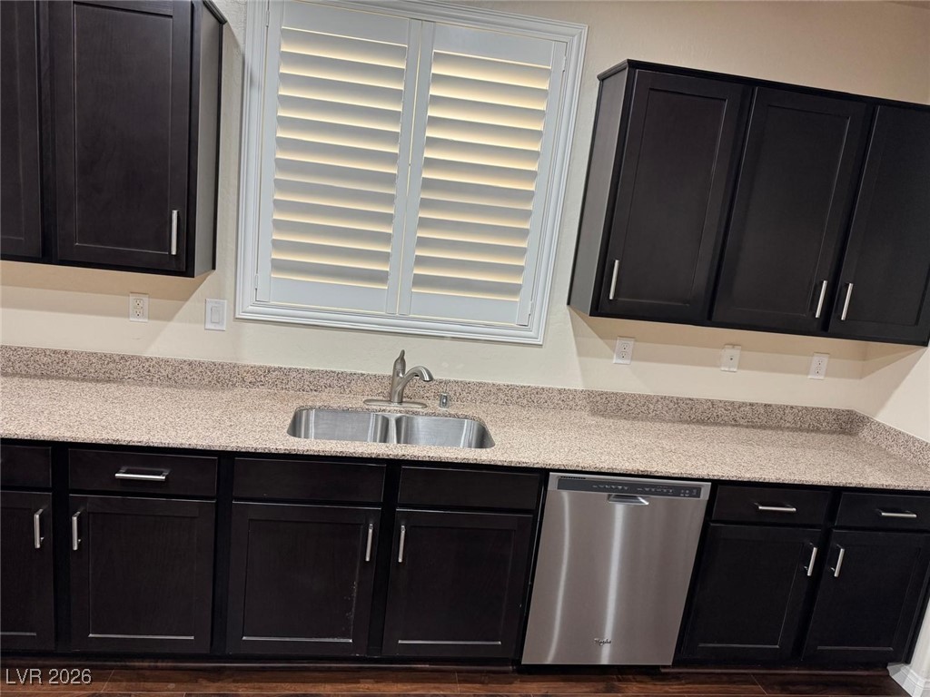 7042 Seat Wall Road Las Vegas, NV 89148 - Photo 5 of 29