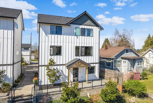 $960,000 | 8451 18th Avenue Southwest, Seattle, WA 98106
