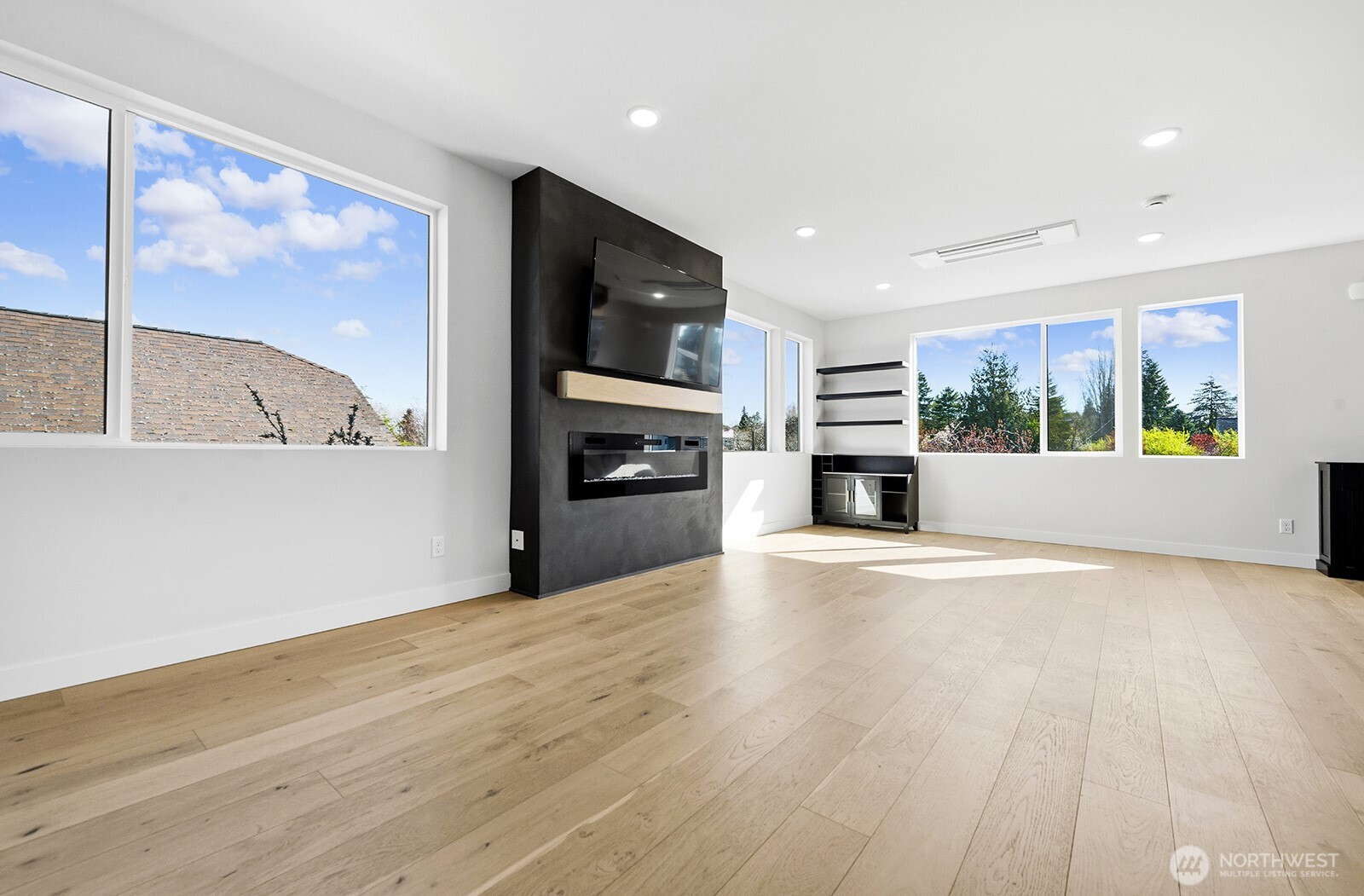 8451 18th Avenue Southwest Seattle, WA 98106 - Photo 22 of 39