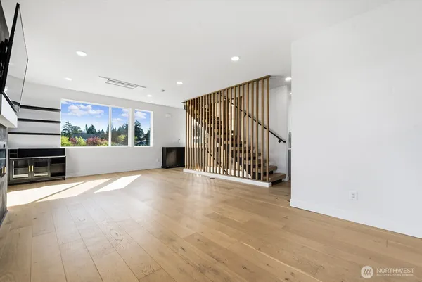 $960,000 | 8451 18th Avenue Southwest, Seattle, WA 98106