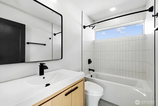 $960,000 | 8451 18th Avenue Southwest, Seattle, WA 98106