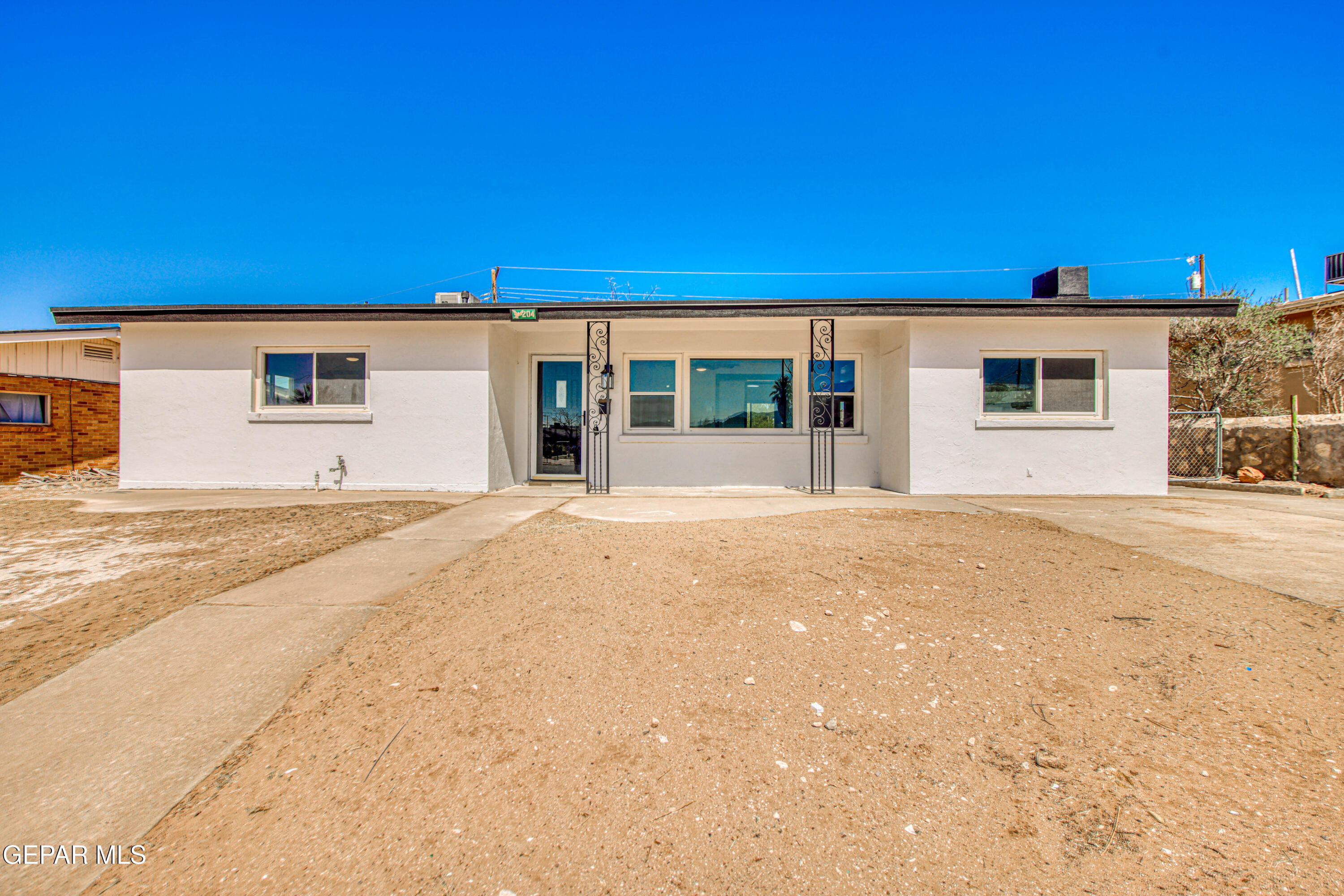204 Balboa Road El Paso, TX 79912 - Photo 1 of 1 362A7351_HDR