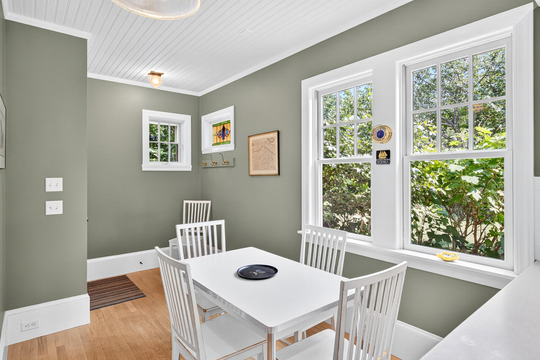 27 Fishermans Road Truro, MA 02666 - Photo 19 of 44 .