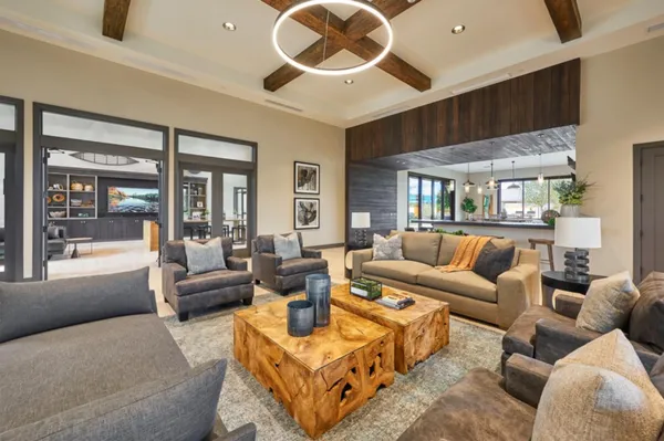 $439,900 | 998 Ponderosa Way West, Madera, CA 93636