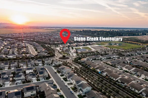 $439,900 | 998 Ponderosa Way West, Madera, CA 93636