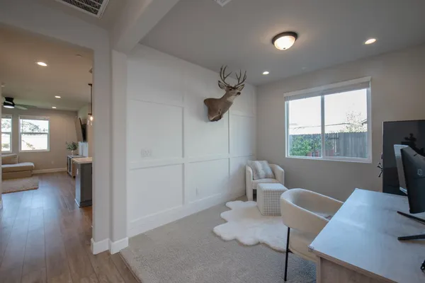 $439,900 | 998 Ponderosa Way West, Madera, CA 93636