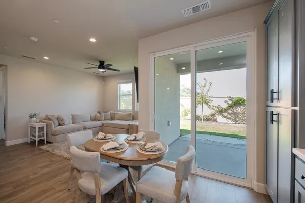 $439,900 | 998 Ponderosa Way West, Madera, CA 93636