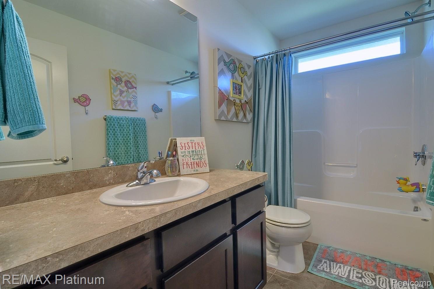 24579 Martindale Road South Lyon, MI 48178 - Photo 25 of 41 Bathroom.jpg