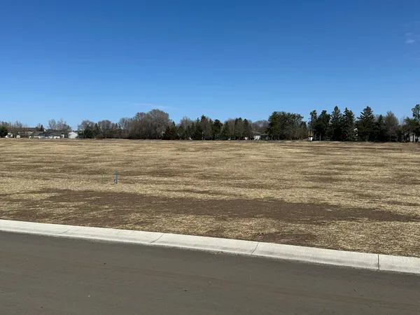 $89,900 | 1934 68th Avenue North, St. Cloud, MN 56303