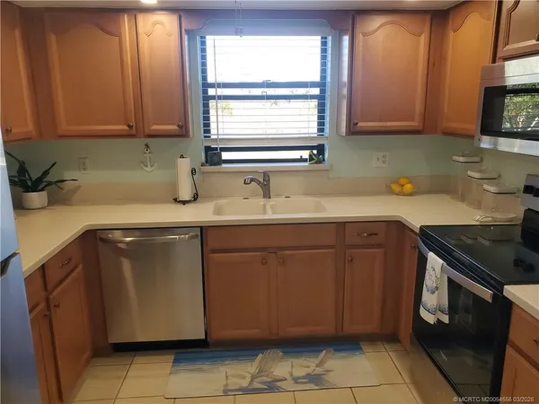 $2,100 | 811 Southwest South River Drive, Unit 106, Stuart, FL 34997