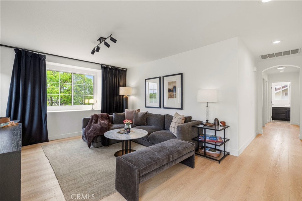 22915 Raintree Lane Saugus, CA 91390 - Photo 22 of 70