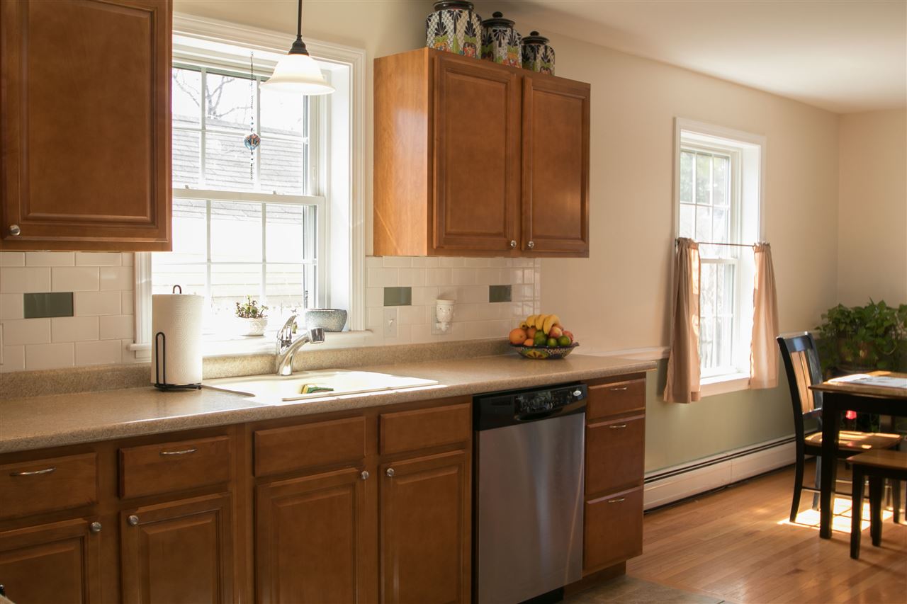 2 Beauview Street Rochester, NH 03867 - Photo 4 of 35