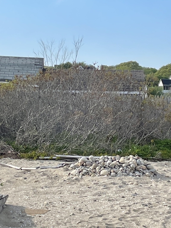 49 East Beach Road Westport, MA 02790 - Photo 3 of 5 a view of a dry yard