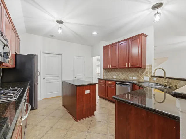 $500,000 | 19907 Ogdenburg Falls Drive, Spring, TX 77379