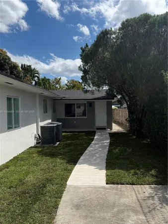 $3,300 | 7312 Southwest 22nd Street, Miami, FL 33155