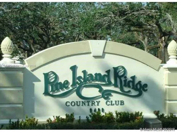 $2,350 | 9520 Seagrape Drive, Unit 306, Davie, FL 33324