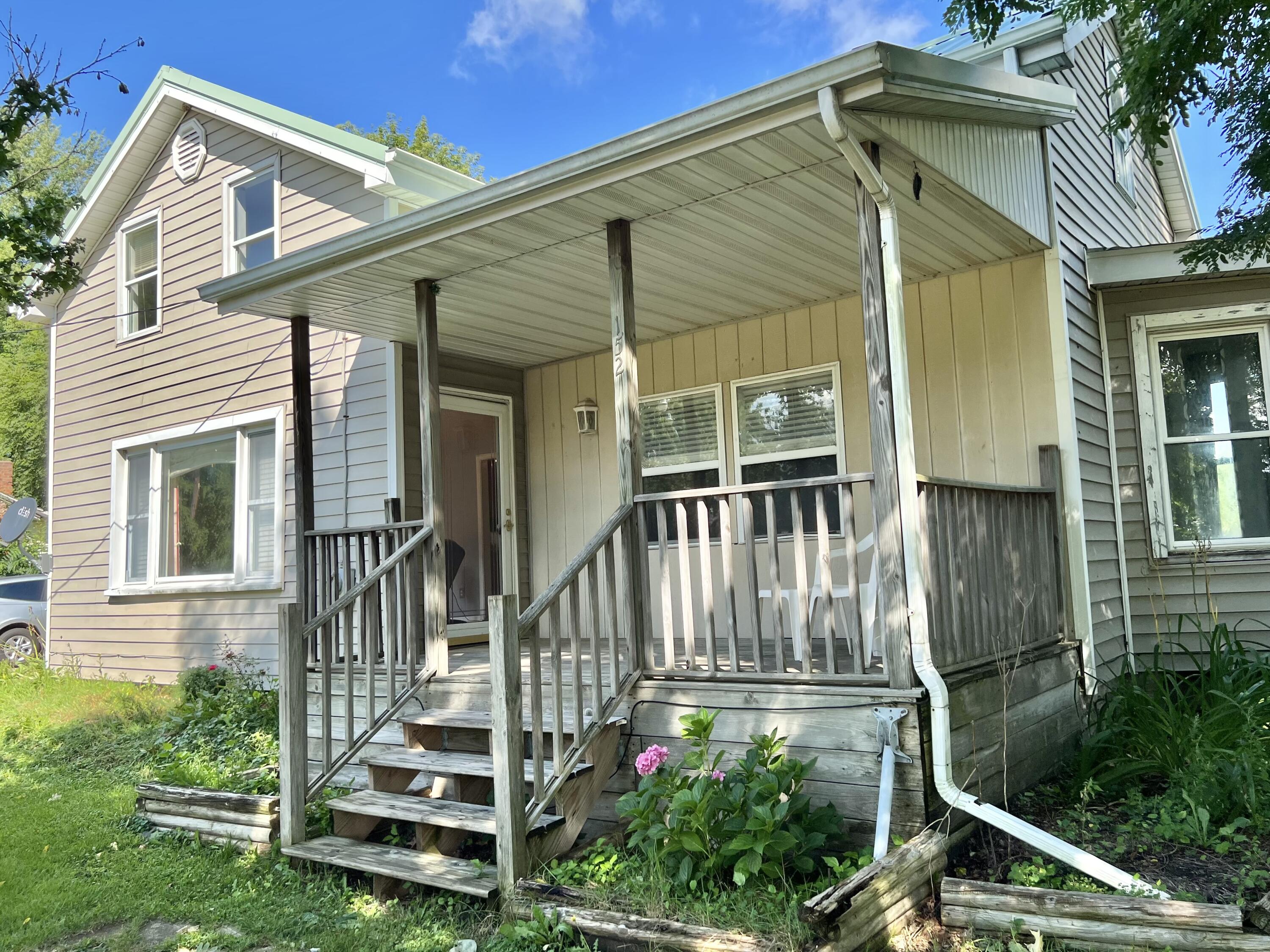 152 West Chicago Road Allen, MI 49227 - Photo 2 of 29 IMG-0284