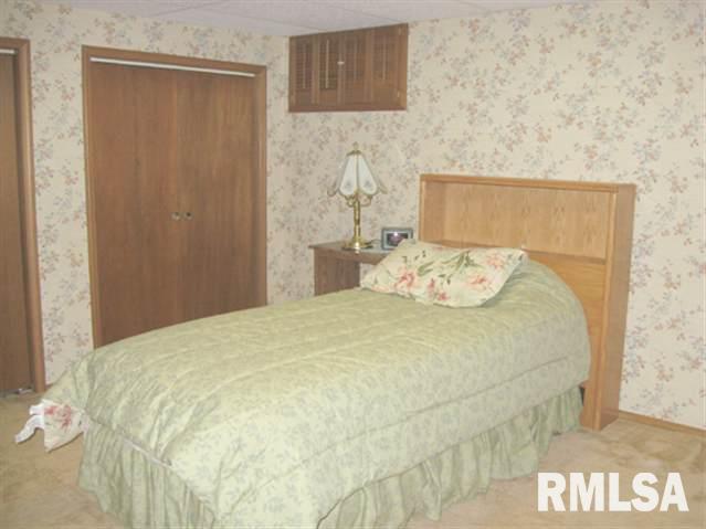 3203 Maplecrest Road Bettendorf, IA 52722 - Photo 9 of 9 Gallery Image 9