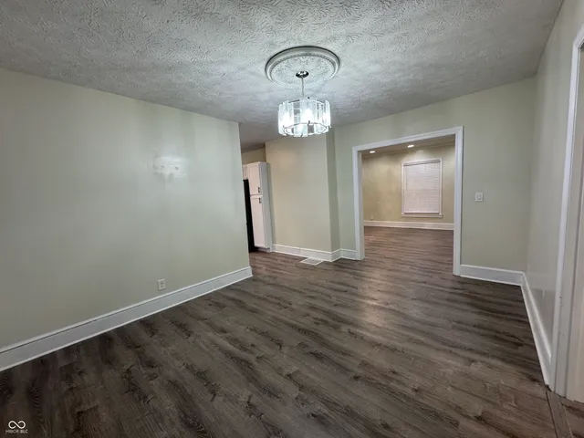 $182,400 | 221 North Julian Street, Rushville, IN 46173