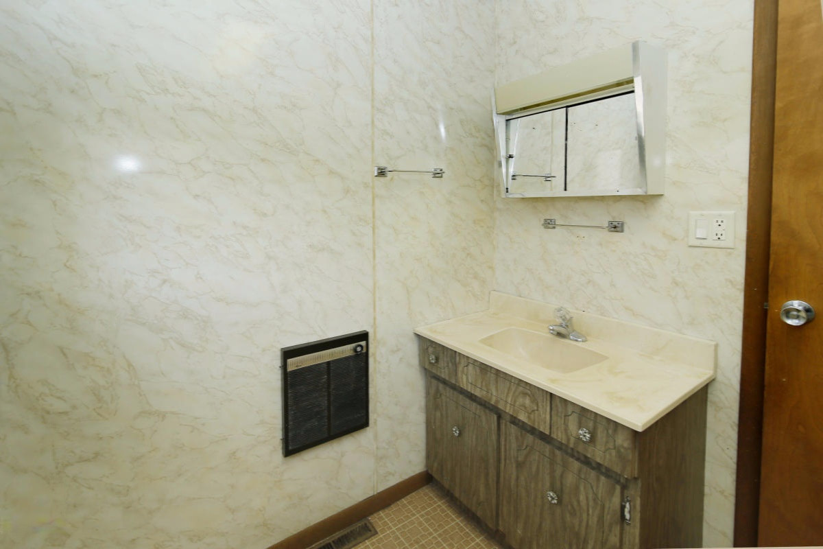 10153 Dutch Settlement Road Marcellus, MI 49067 - Photo 10 of 22 15015105_09