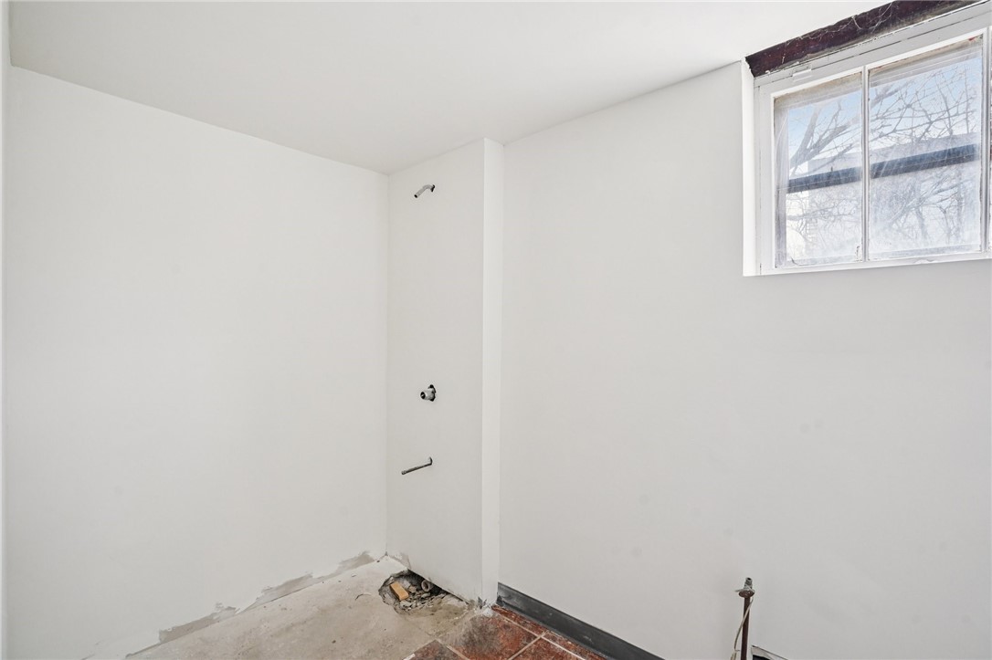 41 Cato Avenue Pawtucket, RI 02860 - Photo 29 of 37
