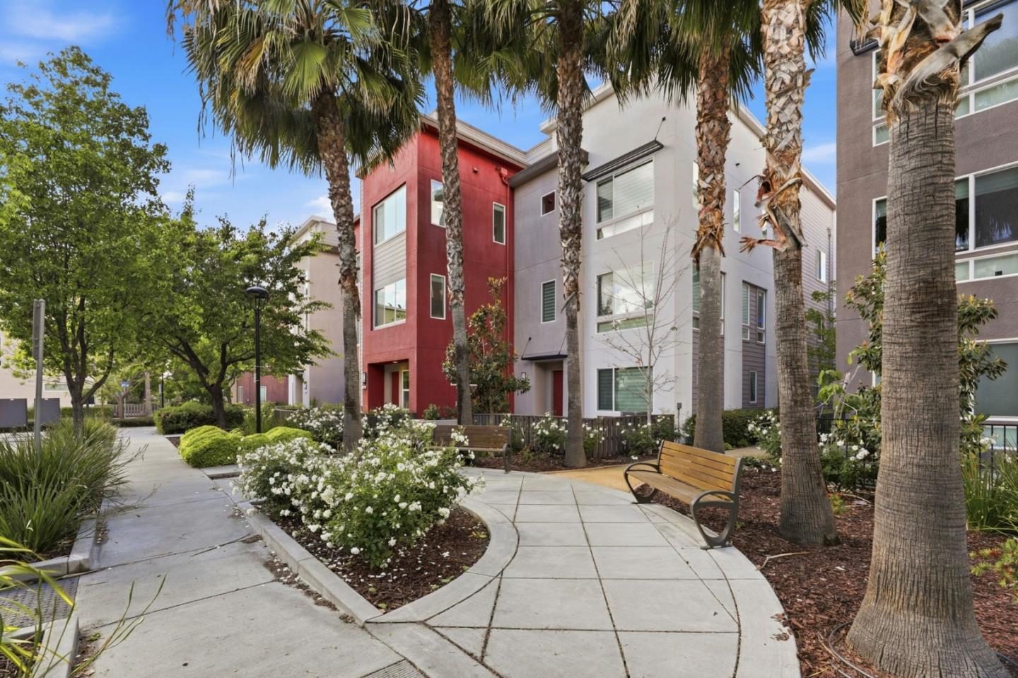 446 Ellicott Loop San Jose, CA 95123 - Photo 4 of 26