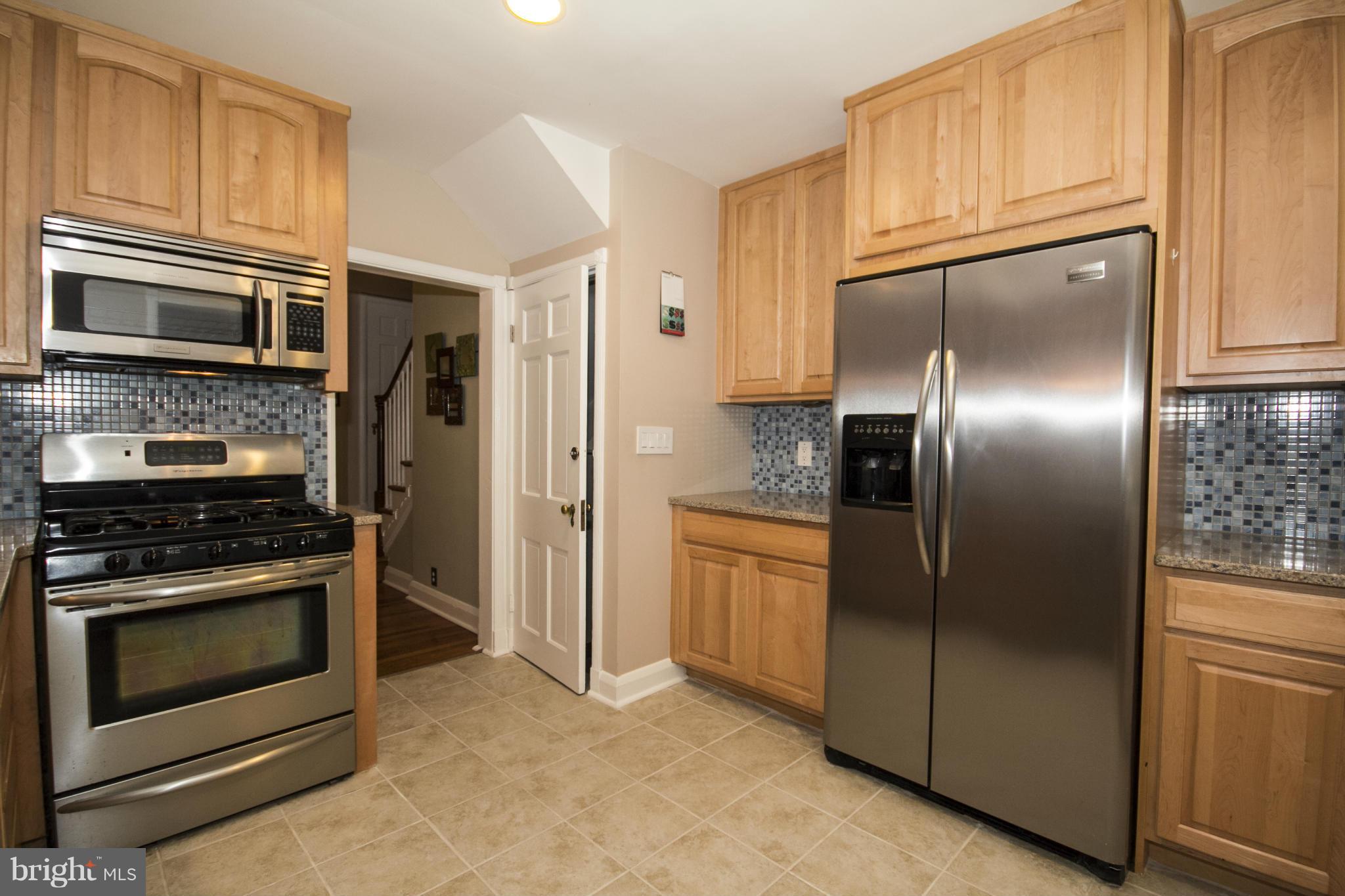 4029 Deepwood Road Baltimore, MD 21218 - Photo 7 of 30 Kitchen: stainless appliances