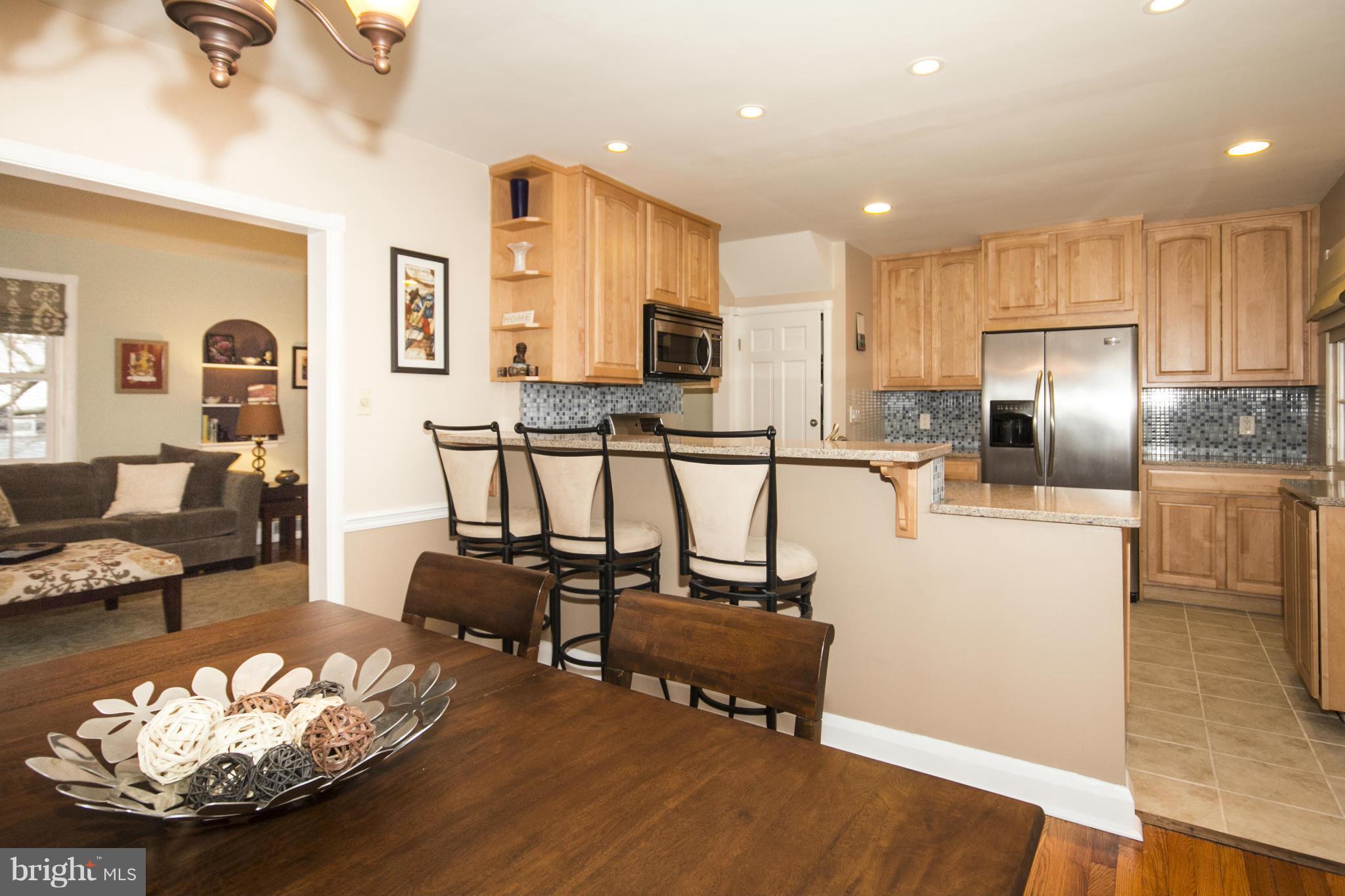 4029 Deepwood Road Baltimore, MD 21218 - Photo 9 of 30 Dining Room and Breakfast Bar!