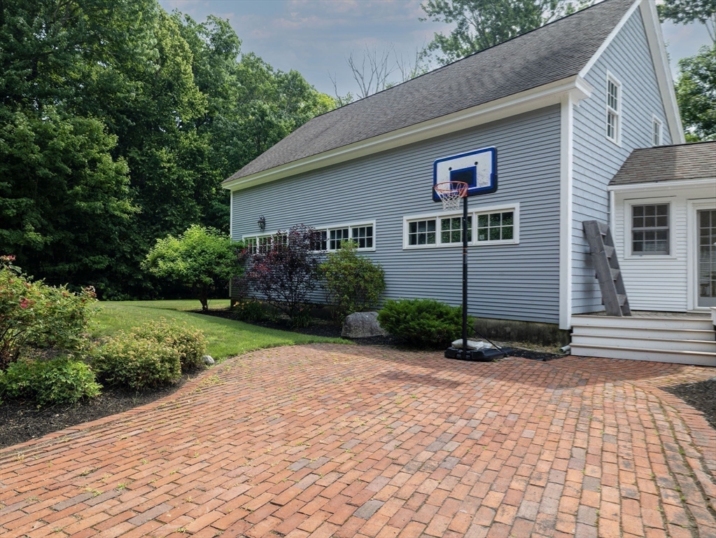 64 Prospect Street Topsfield, MA 01983 - Photo 24 of 32